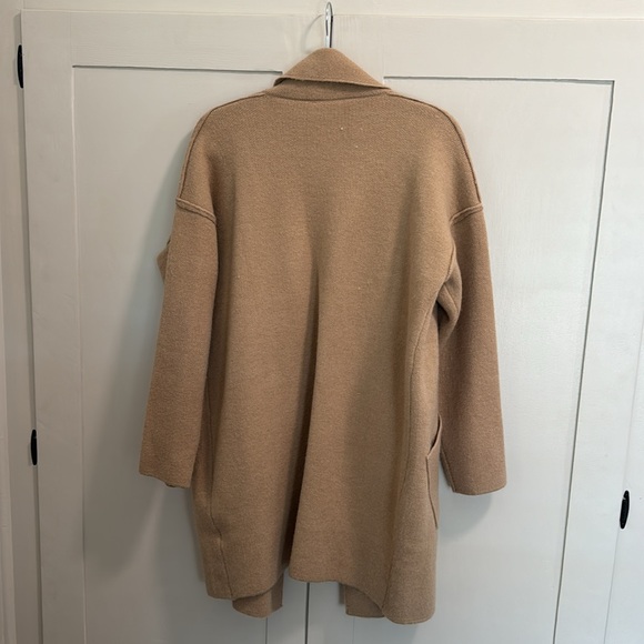 Shacket cardigan size small tan - Picture 3 of 3